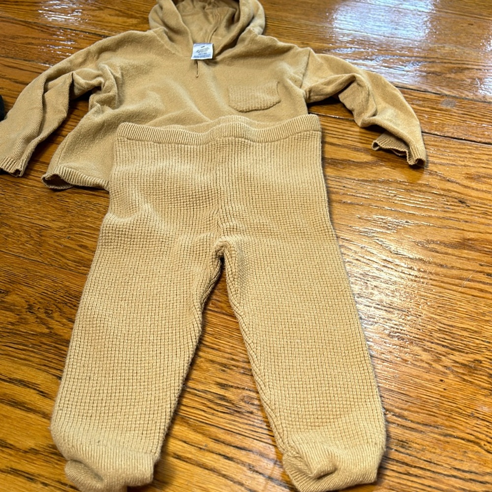 Infants sweater outfit in 18 months. Modern Moments brand. Tan.